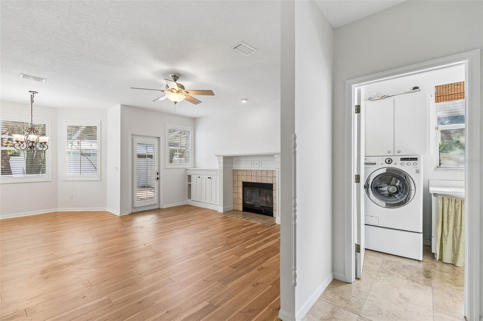 Image 20 of 60 For 3112 Coachman Avenue