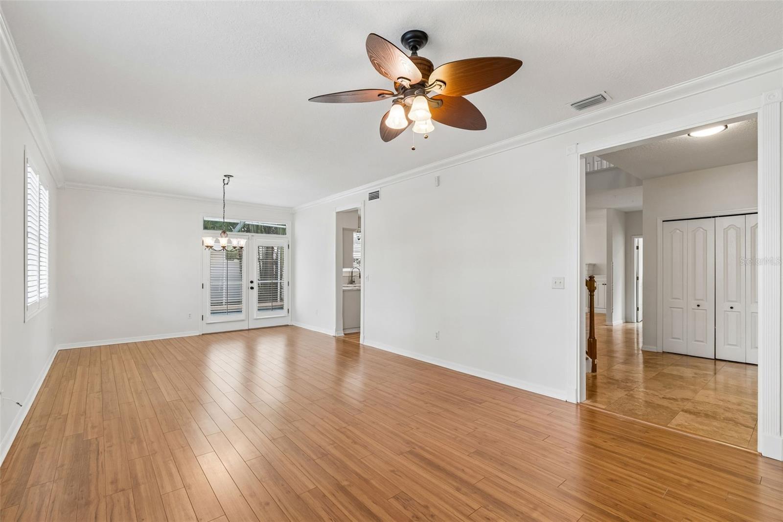 Image 6 of 60 For 3112 Coachman Avenue