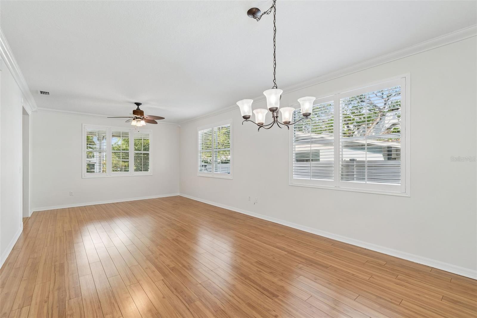 Image 8 of 60 For 3112 Coachman Avenue