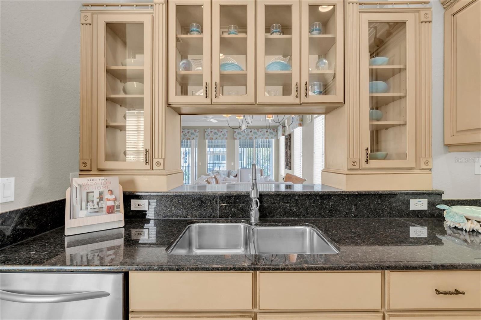 Image 14 of 54 For 1501 Wharfside Drive