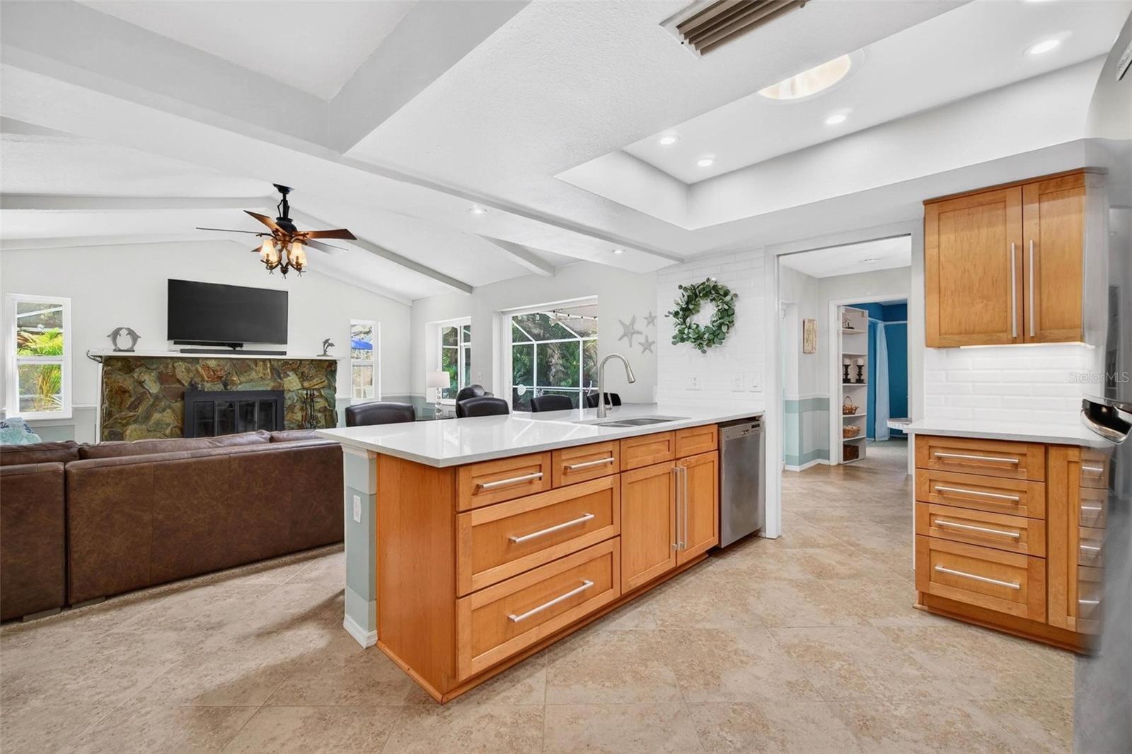 Image 18 of 41 For 7265 122nd Way