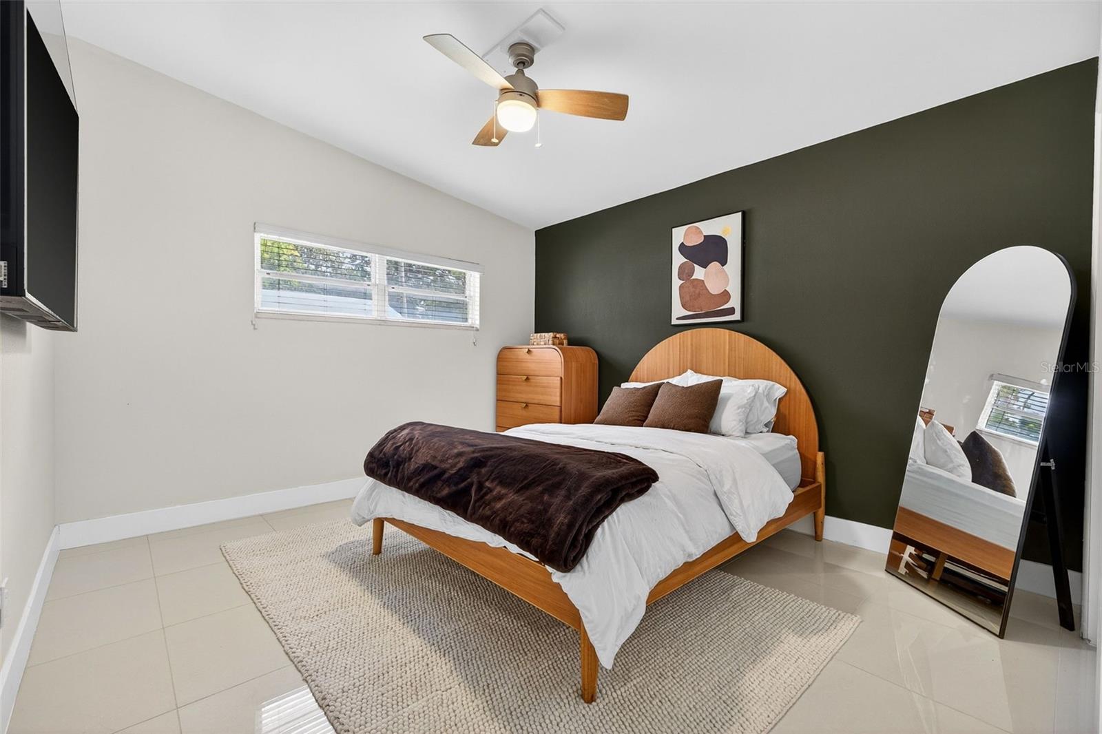 Image 18 of 36 For 4905 Mendenhall Drive