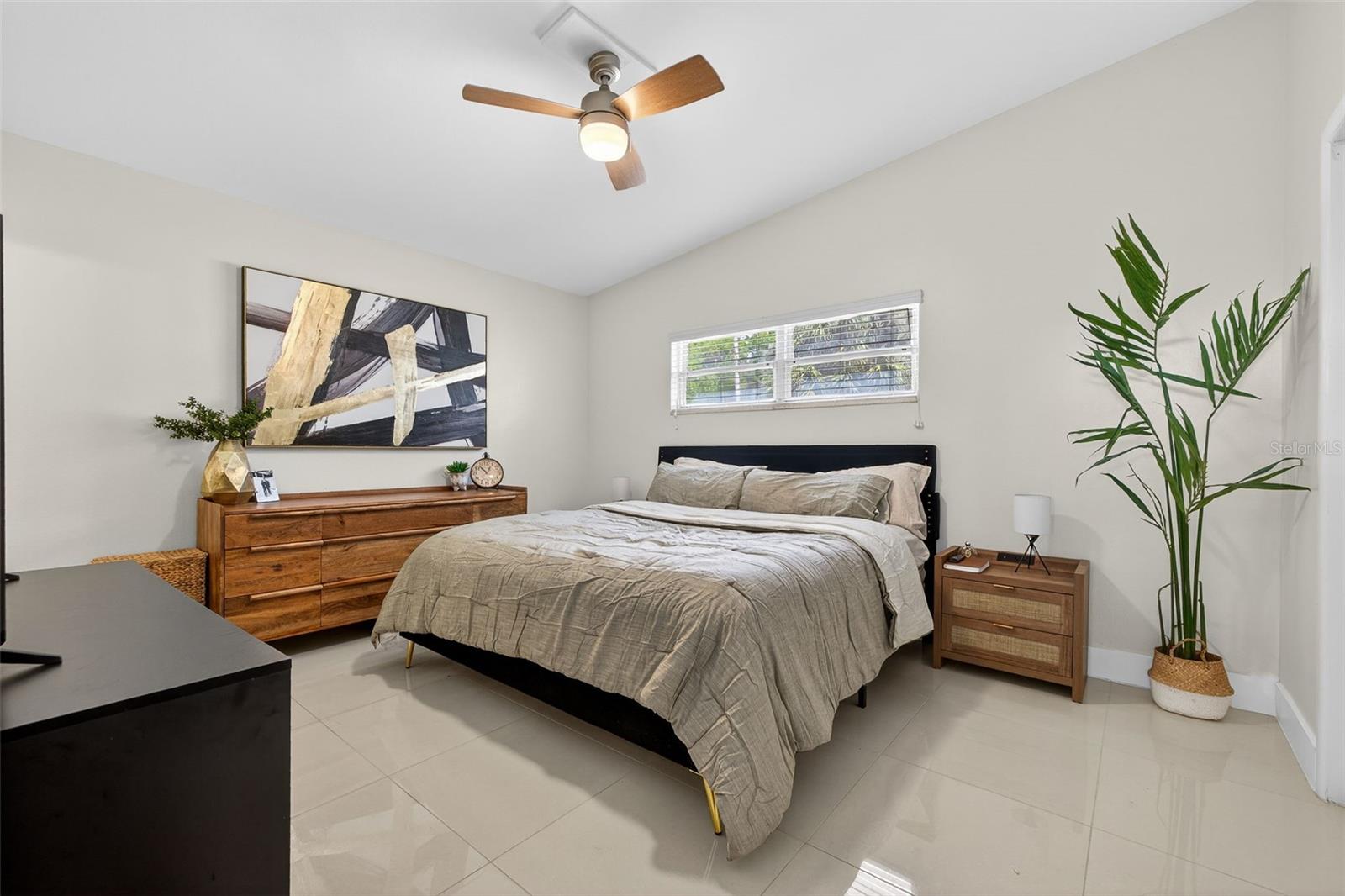 Image 21 of 36 For 4905 Mendenhall Drive