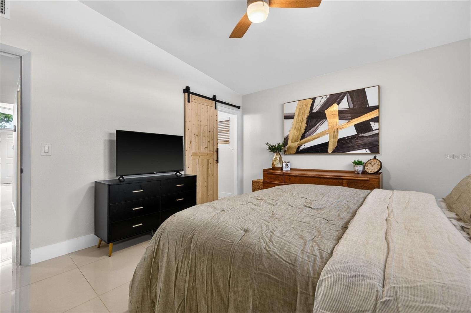 Image 22 of 36 For 4905 Mendenhall Drive