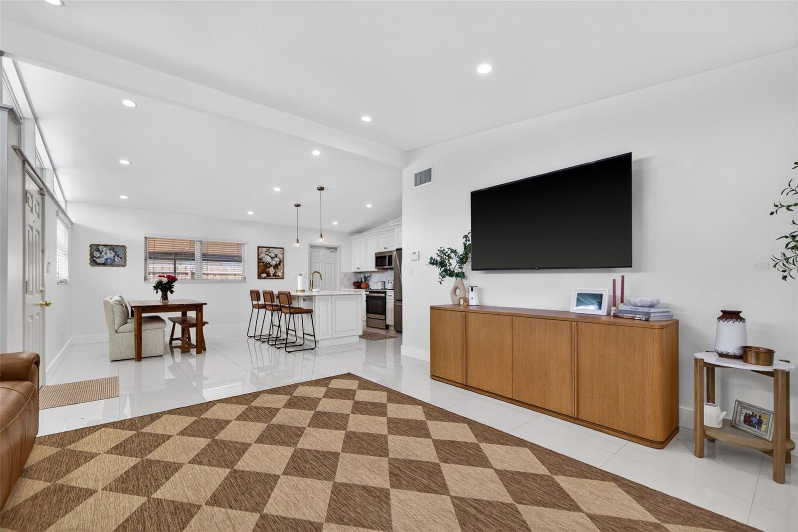 Image 3 of 36 For 4905 Mendenhall Drive