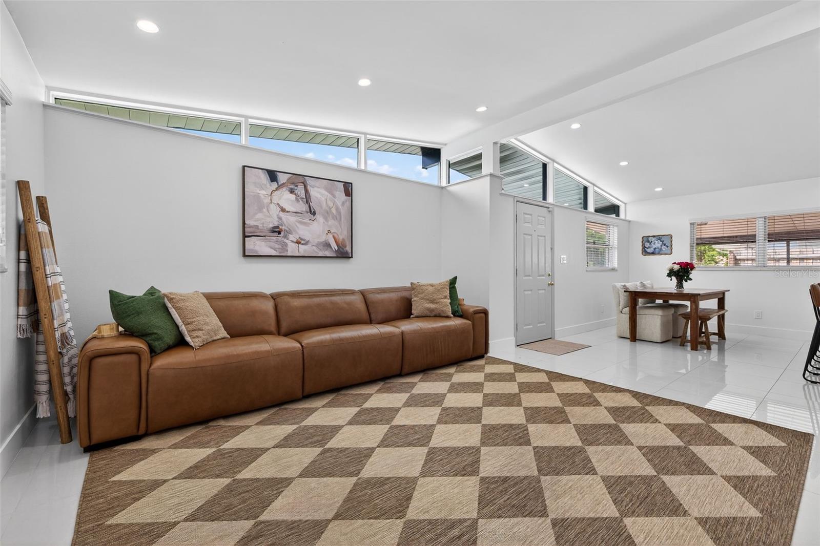 Image 4 of 36 For 4905 Mendenhall Drive