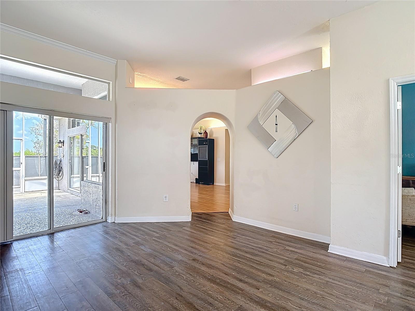 Image 13 of 47 For 13403 Bolton Court