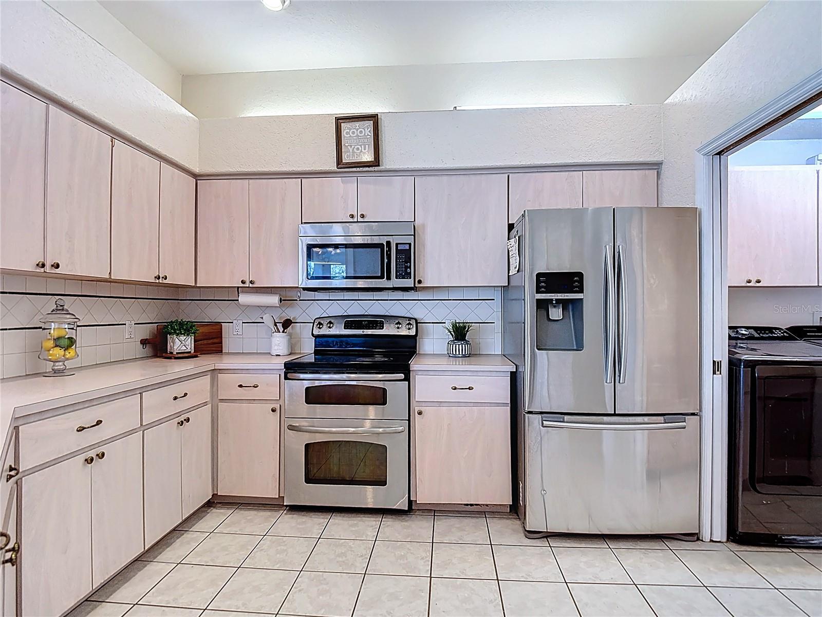 Image 16 of 47 For 13403 Bolton Court