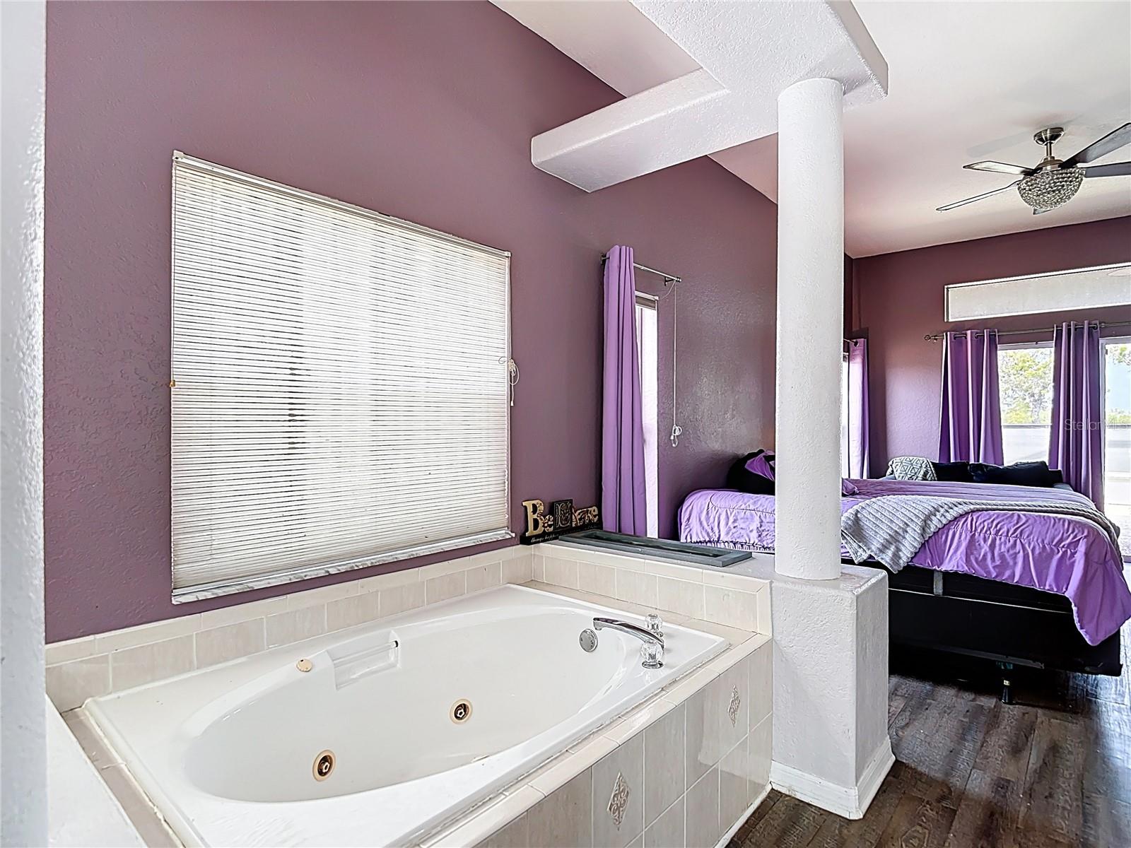 Image 24 of 47 For 13403 Bolton Court