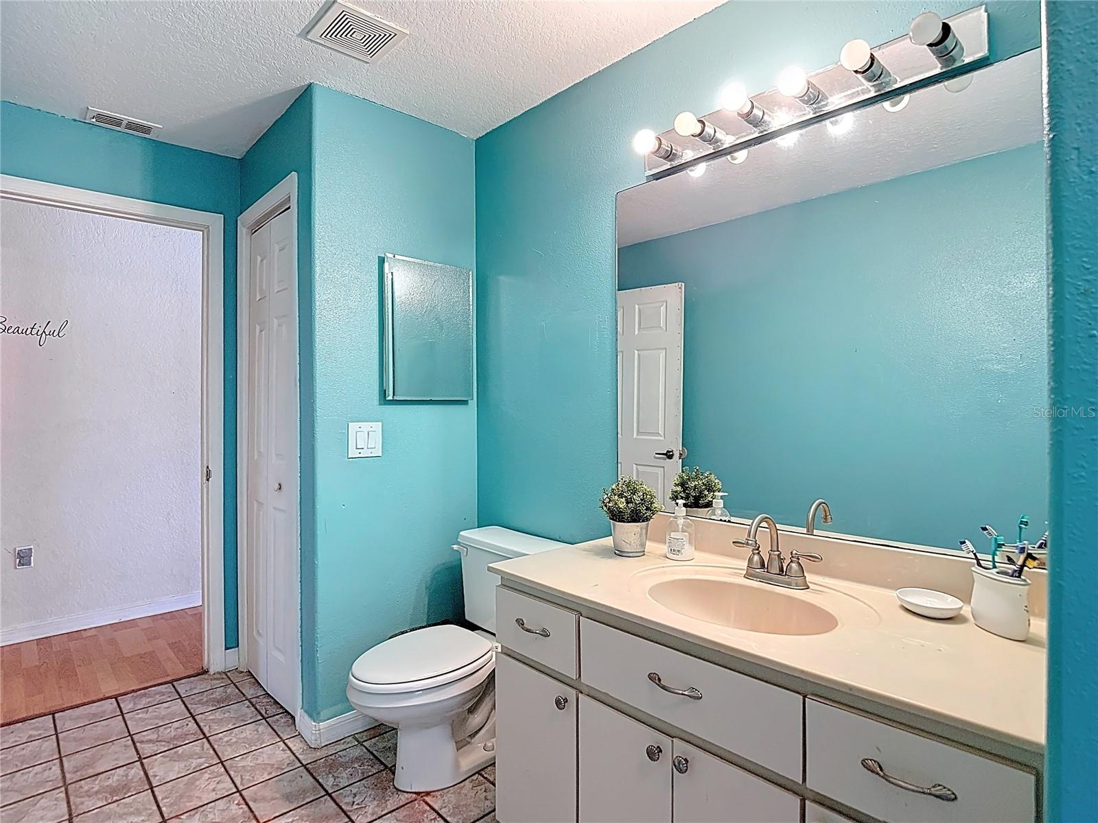 Image 35 of 47 For 13403 Bolton Court