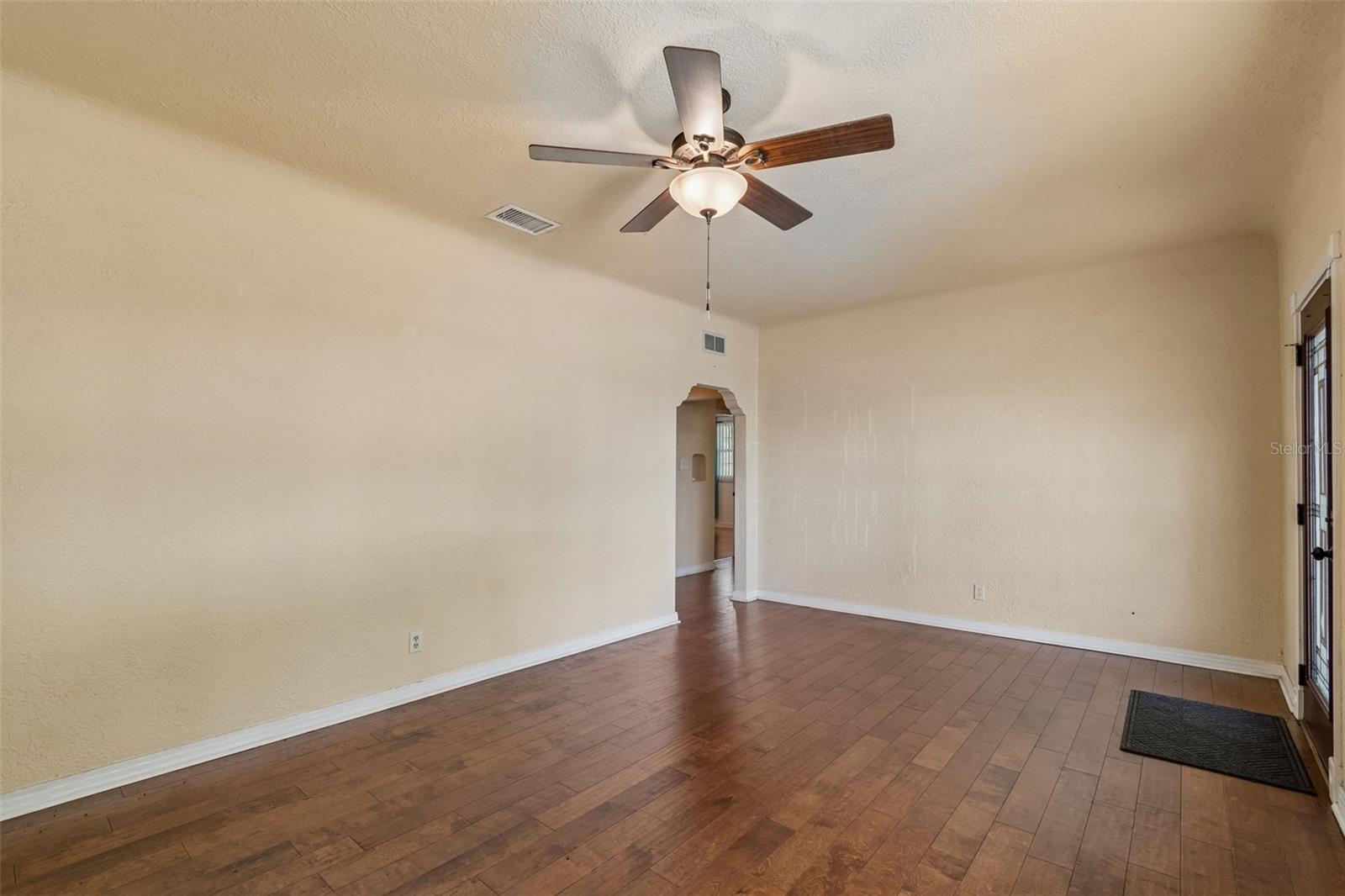 Image 11 of 73 For 4412 Sweetwater Drive