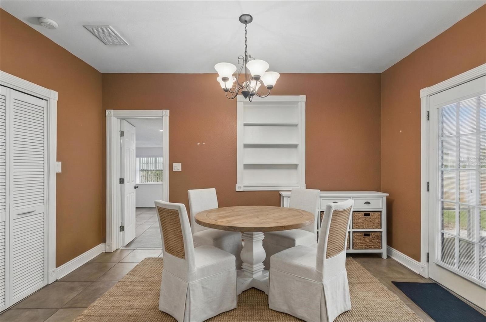 Image 25 of 73 For 4412 Sweetwater Drive