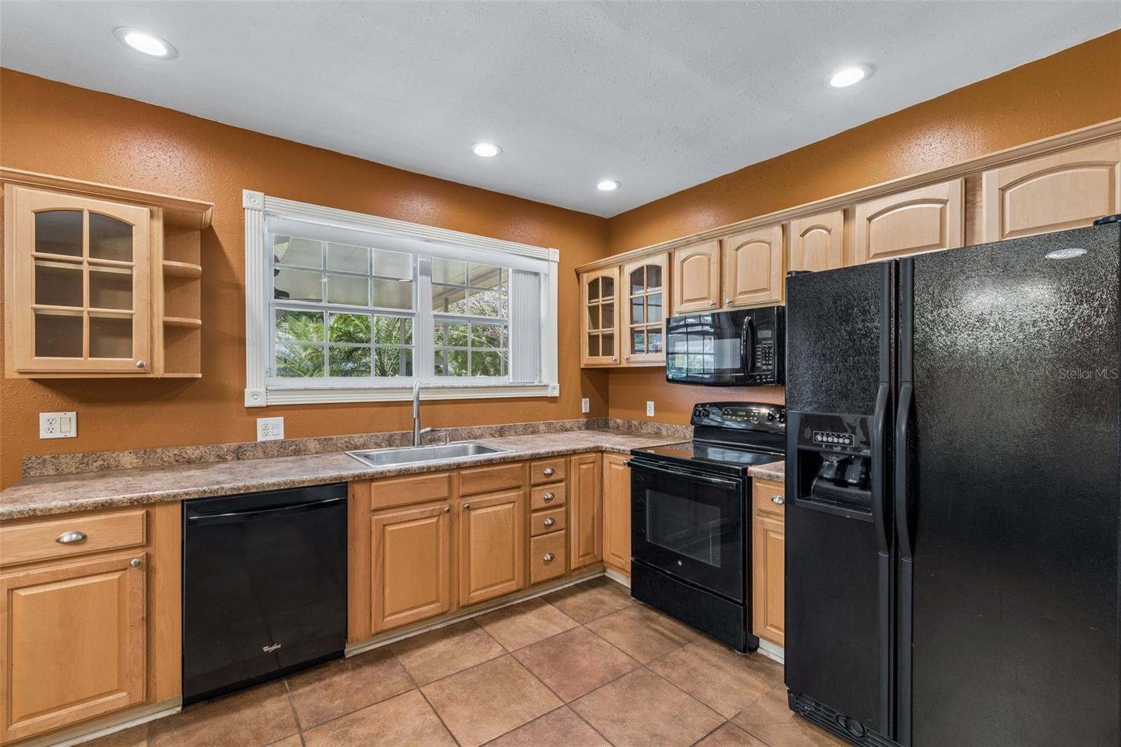 Image 29 of 73 For 4412 Sweetwater Drive