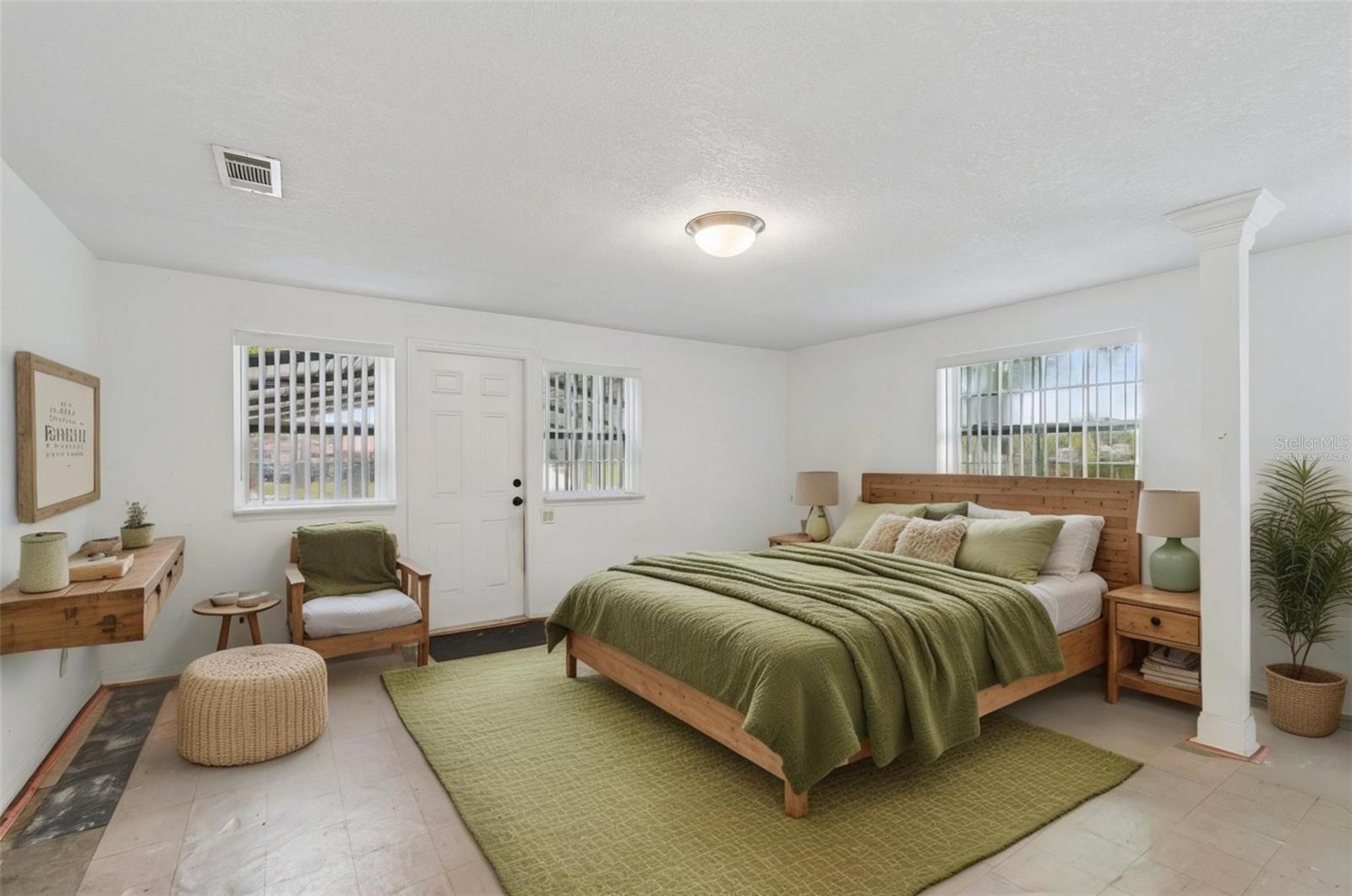 Image 35 of 73 For 4412 Sweetwater Drive