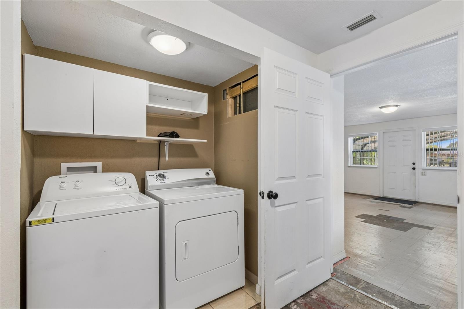 Image 41 of 73 For 4412 Sweetwater Drive