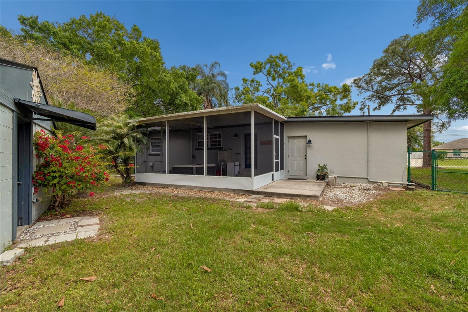 Image 48 of 73 For 4412 Sweetwater Drive