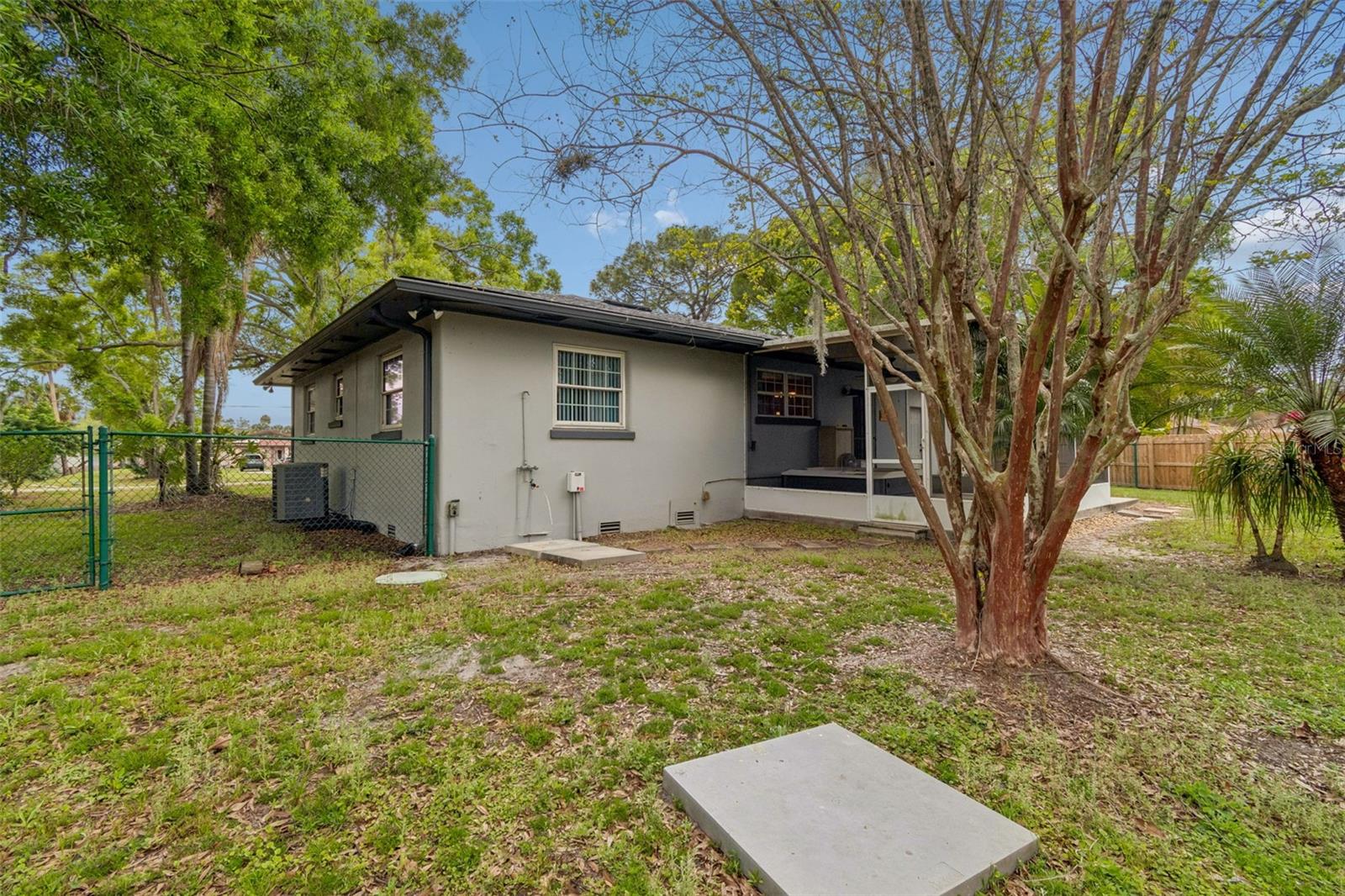 Image 52 of 73 For 4412 Sweetwater Drive