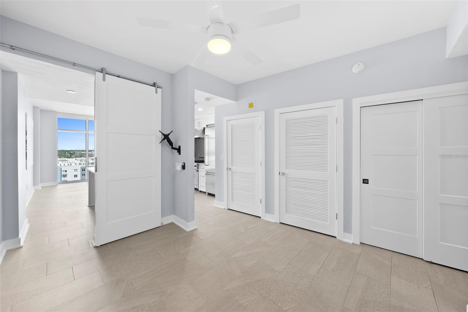 Image 18 of 43 For 1208 Kennedy Boulevard 925