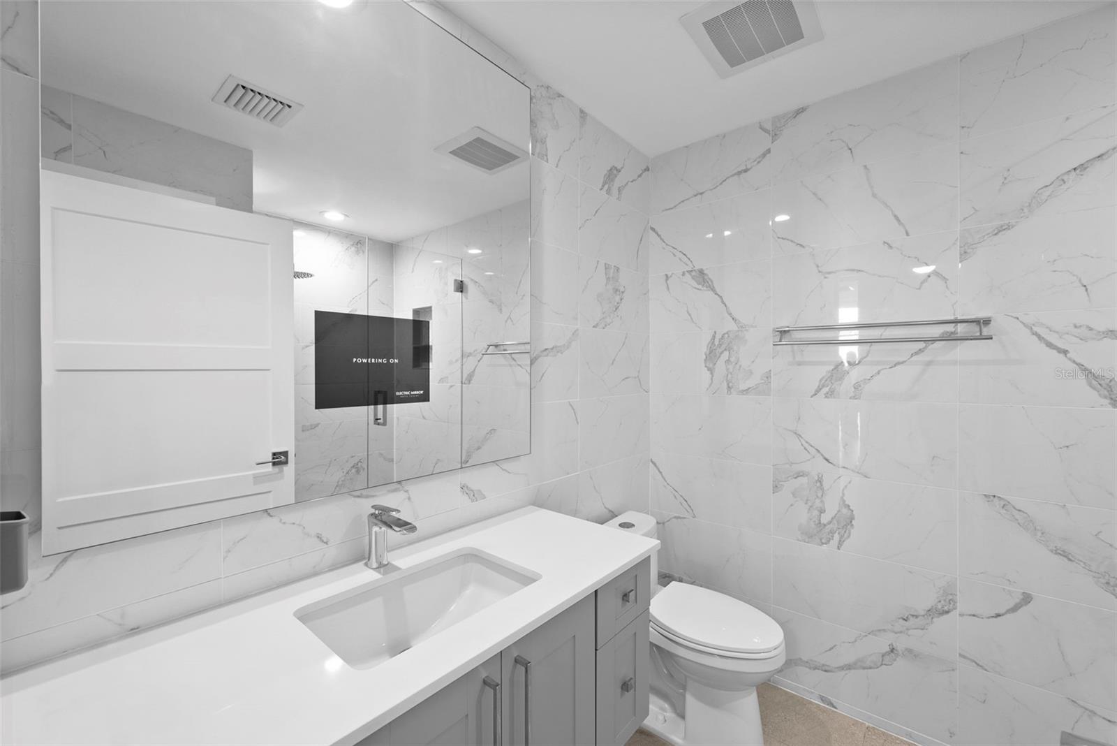 Image 21 of 43 For 1208 Kennedy Boulevard 925