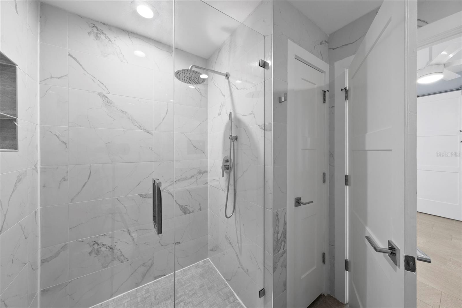 Image 22 of 43 For 1208 Kennedy Boulevard 925