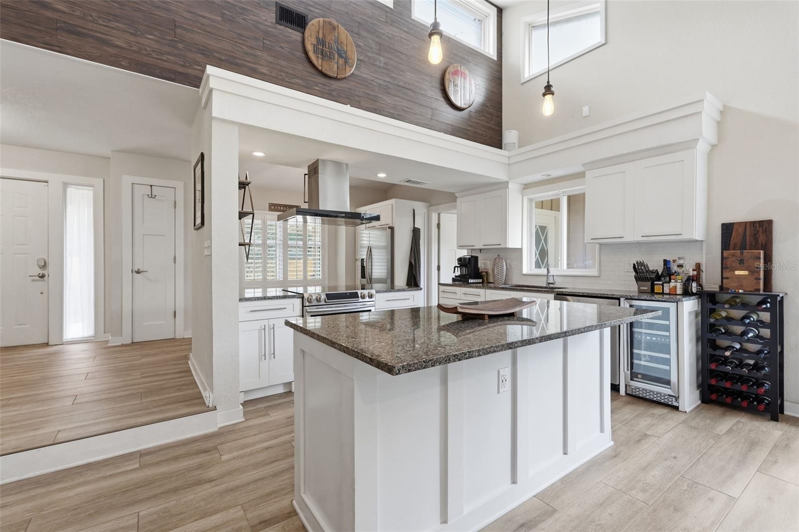 Listing photo id 8 for 13917 76th Terrace