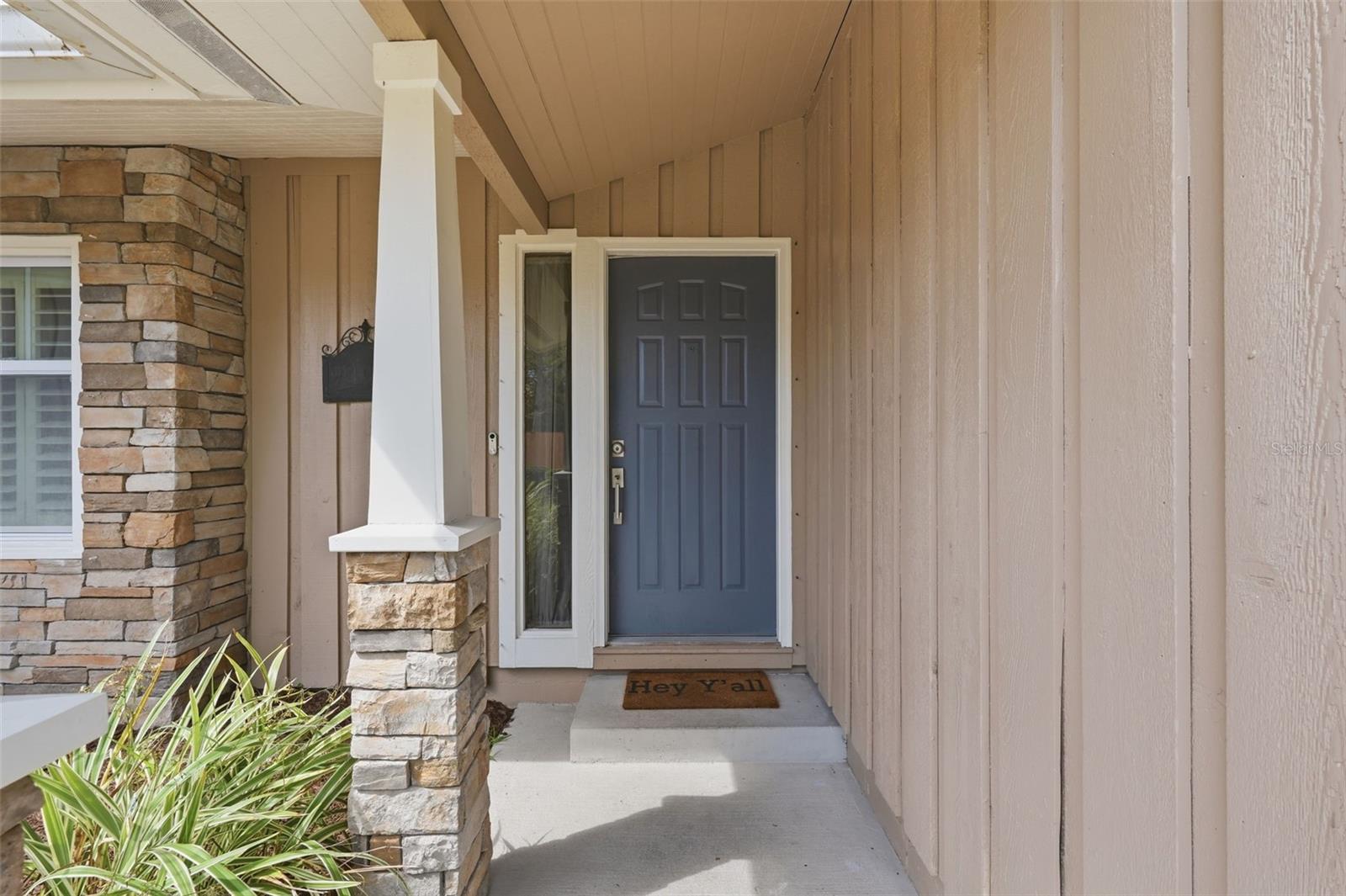 Listing photo id 1 for 13917 76th Terrace