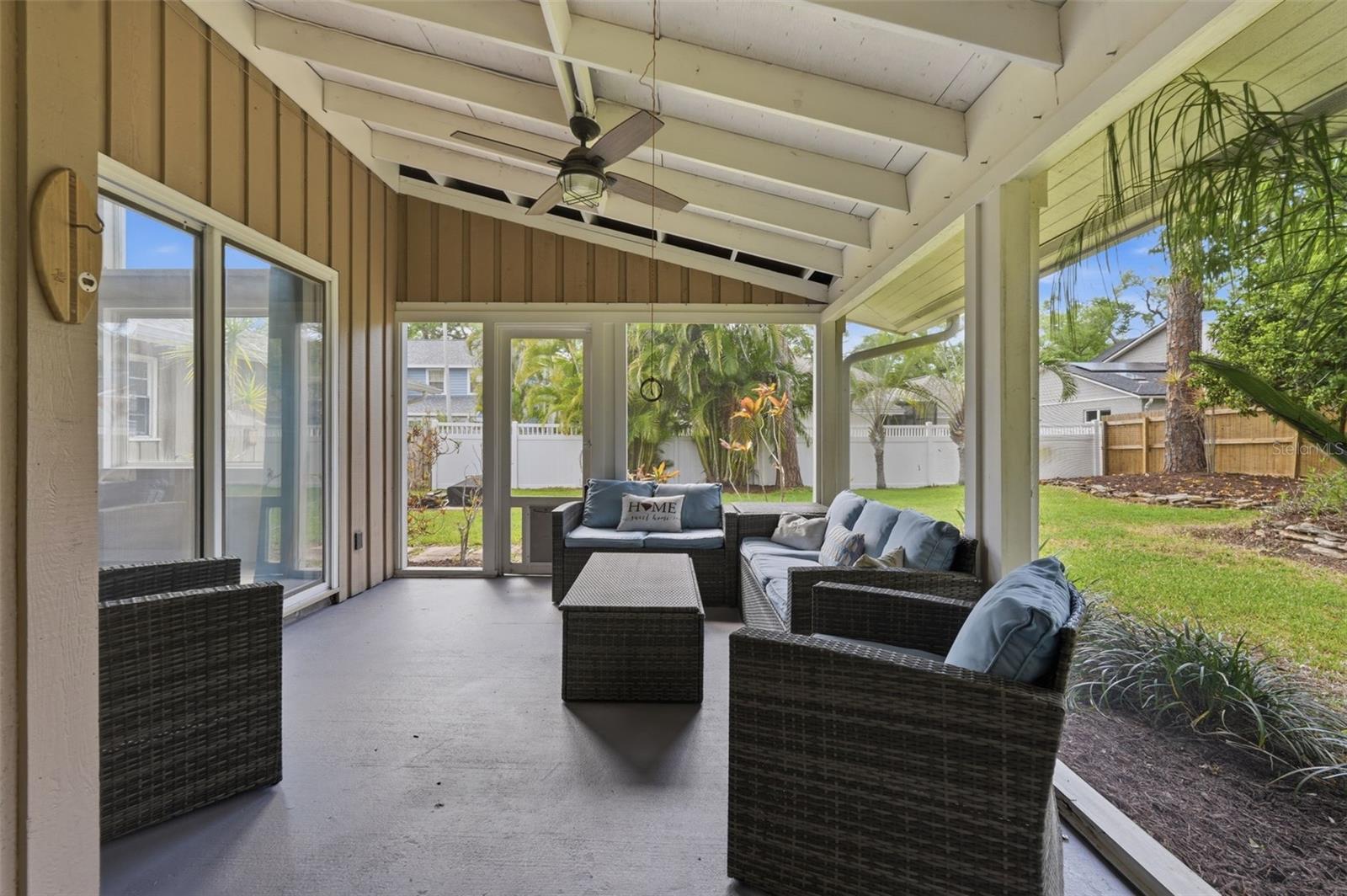 Listing photo id 48 for 13917 76th Terrace