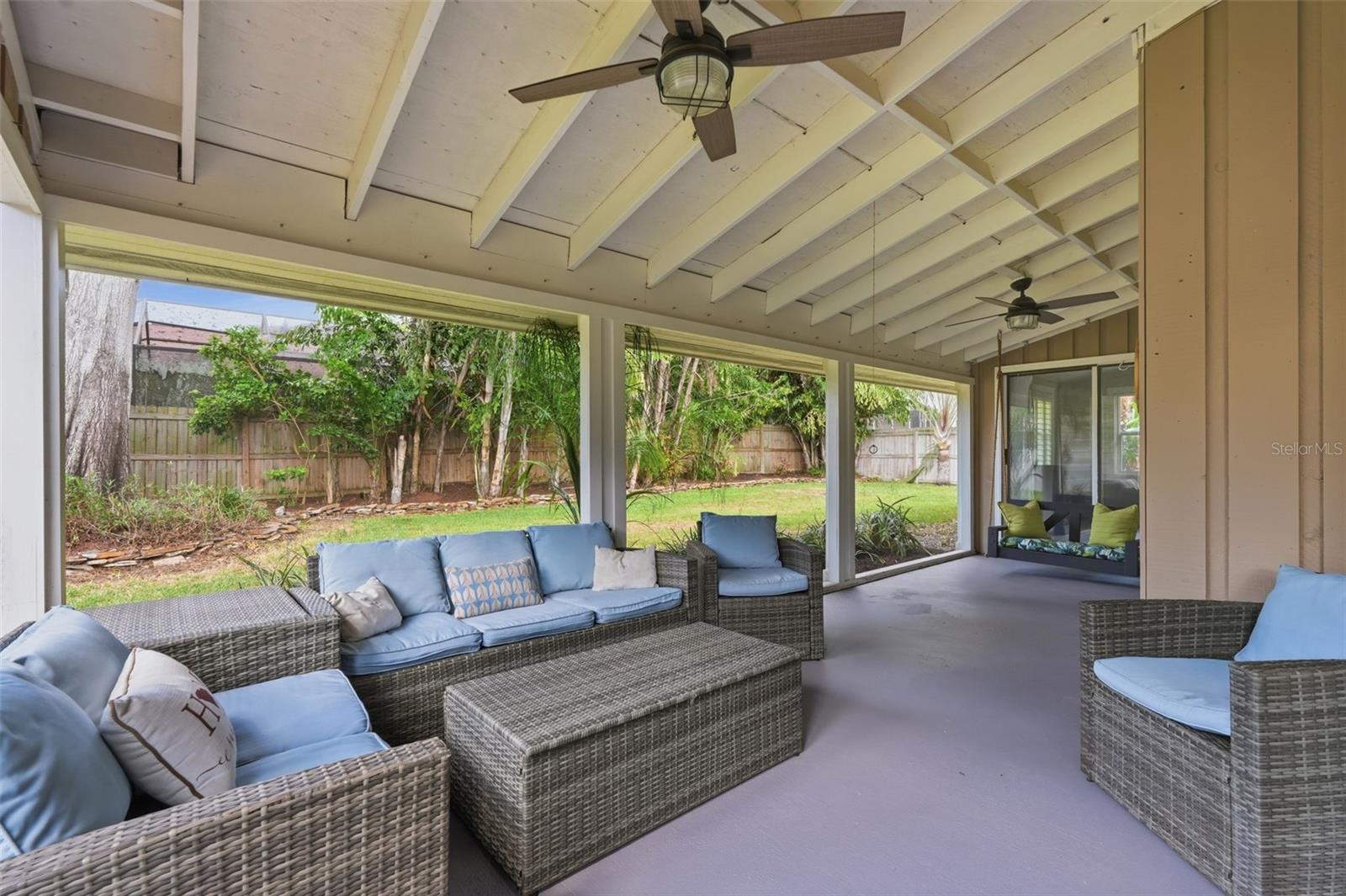 Listing photo id 49 for 13917 76th Terrace