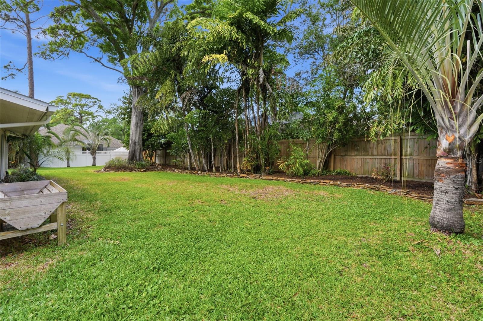 Listing photo id 52 for 13917 76th Terrace
