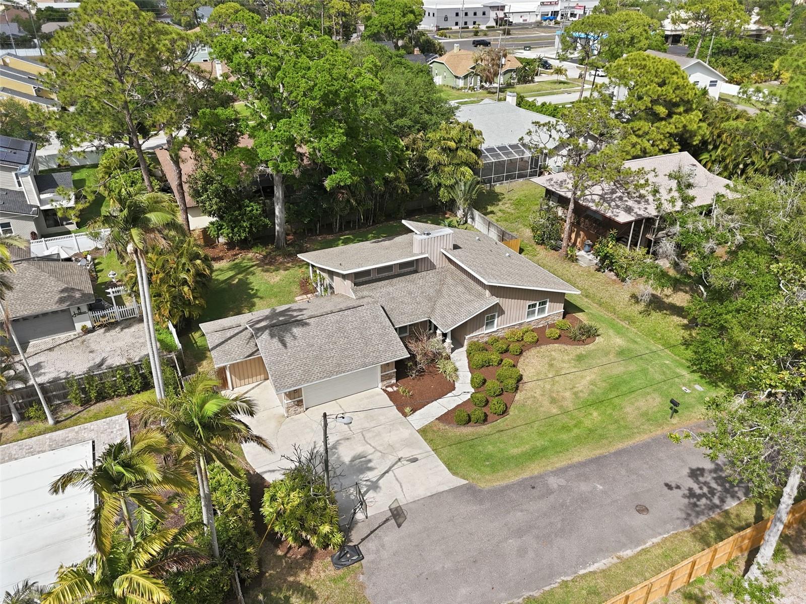 Listing photo id 55 for 13917 76th Terrace