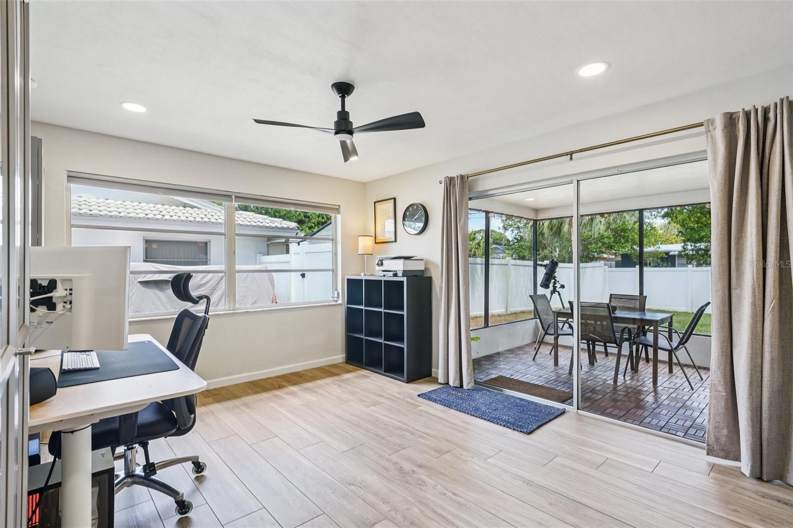 Image 13 of 33 For 11469 Imperial Grove Drive E