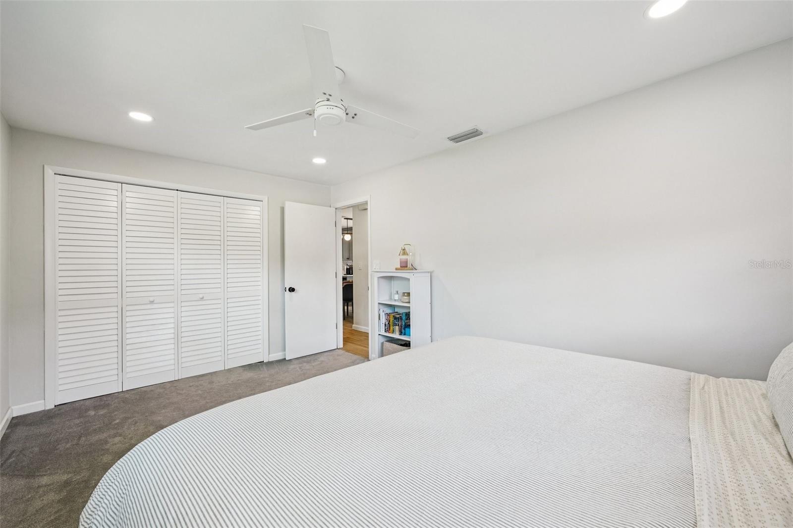 Image 16 of 33 For 11469 Imperial Grove Drive E