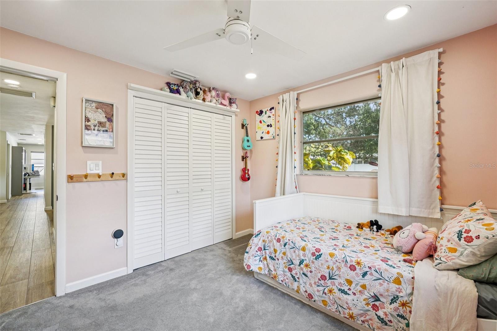 Image 18 of 33 For 11469 Imperial Grove Drive E