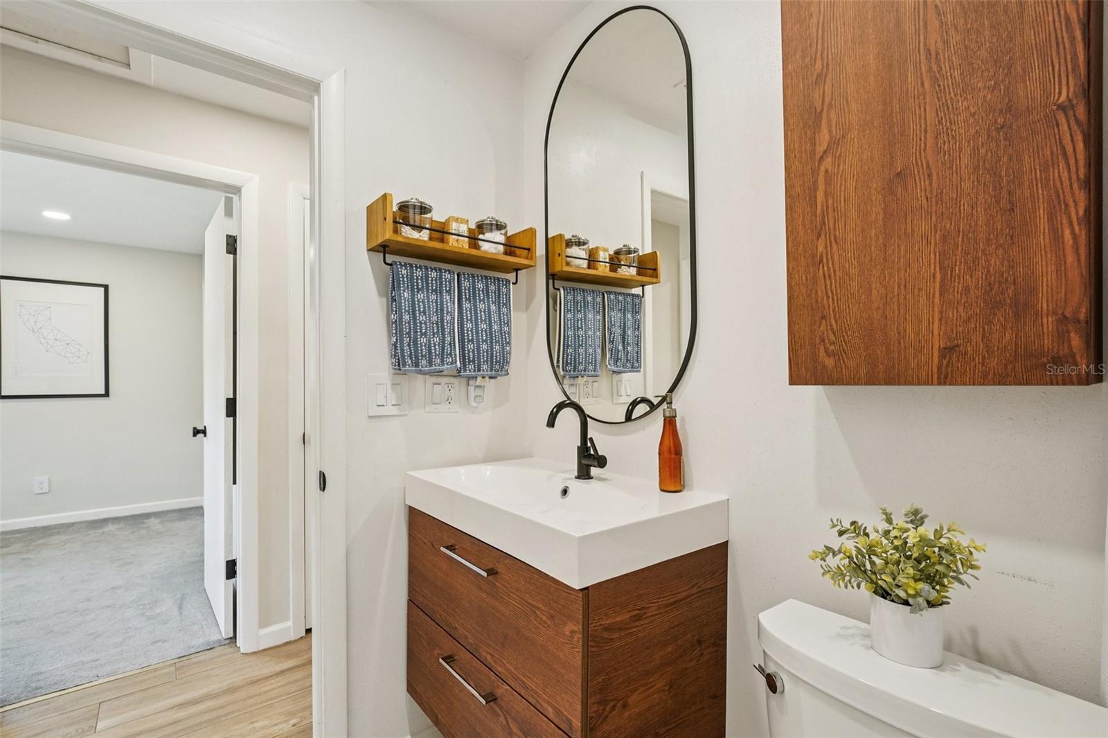 Image 20 of 33 For 11469 Imperial Grove Drive E