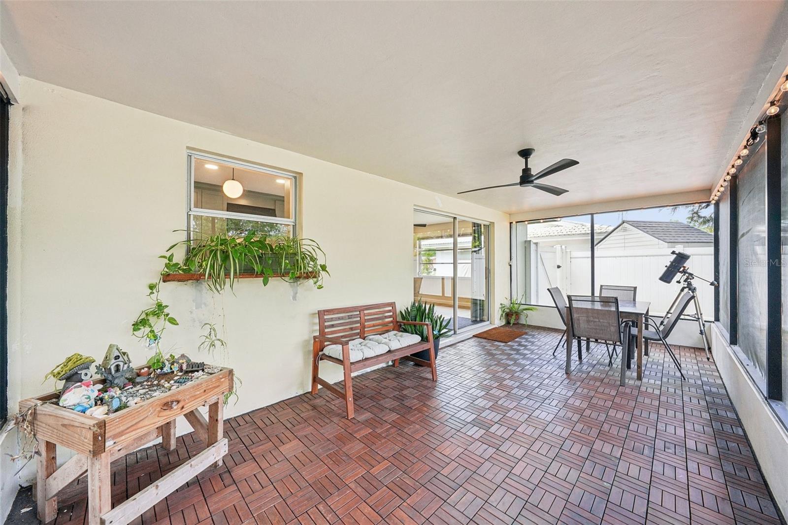 Image 22 of 33 For 11469 Imperial Grove Drive E