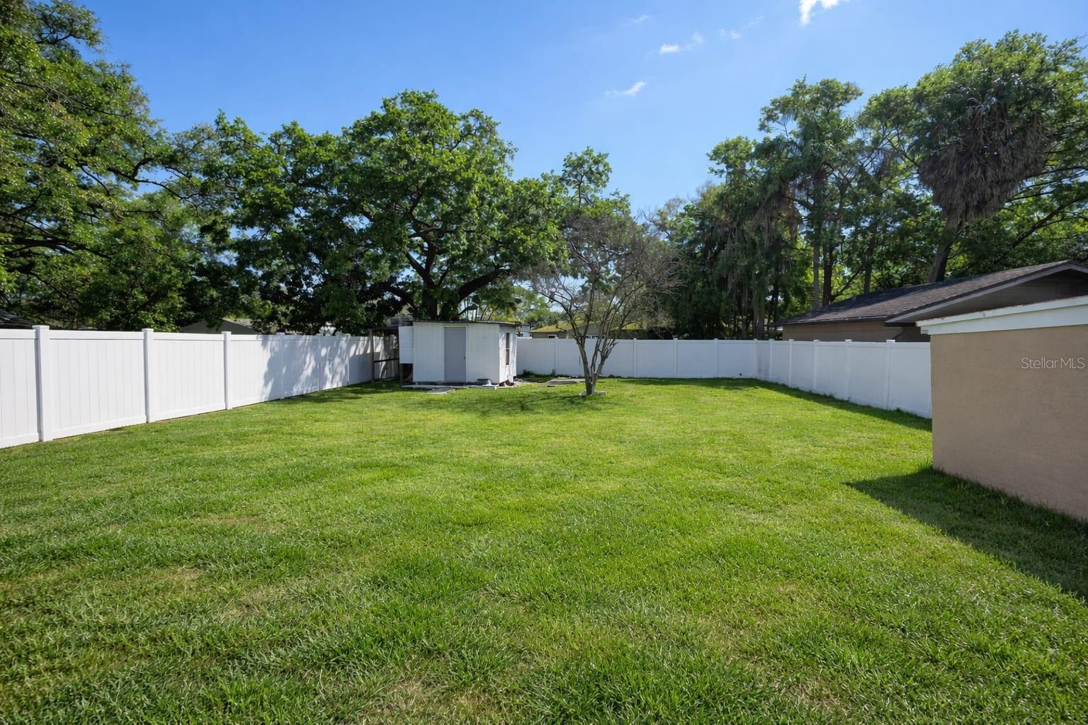 Image 19 of 20 For 207 Beverly Avenue