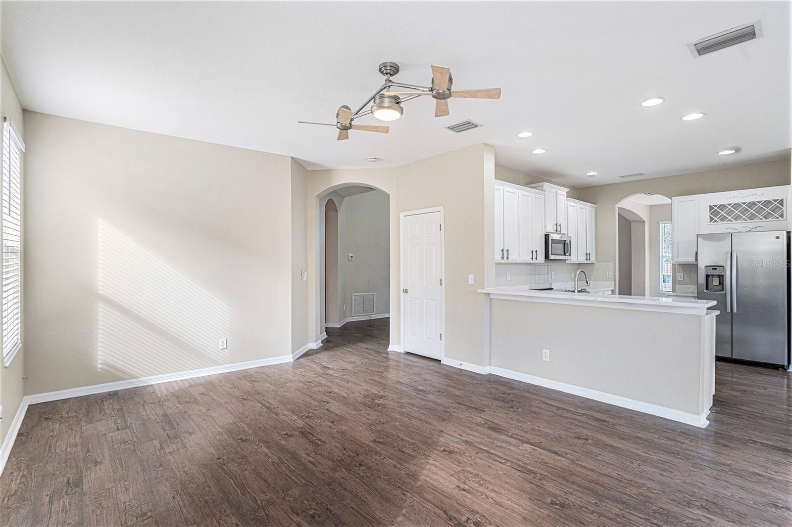 Image 27 of 31 For 8602 Sandy Plains Drive