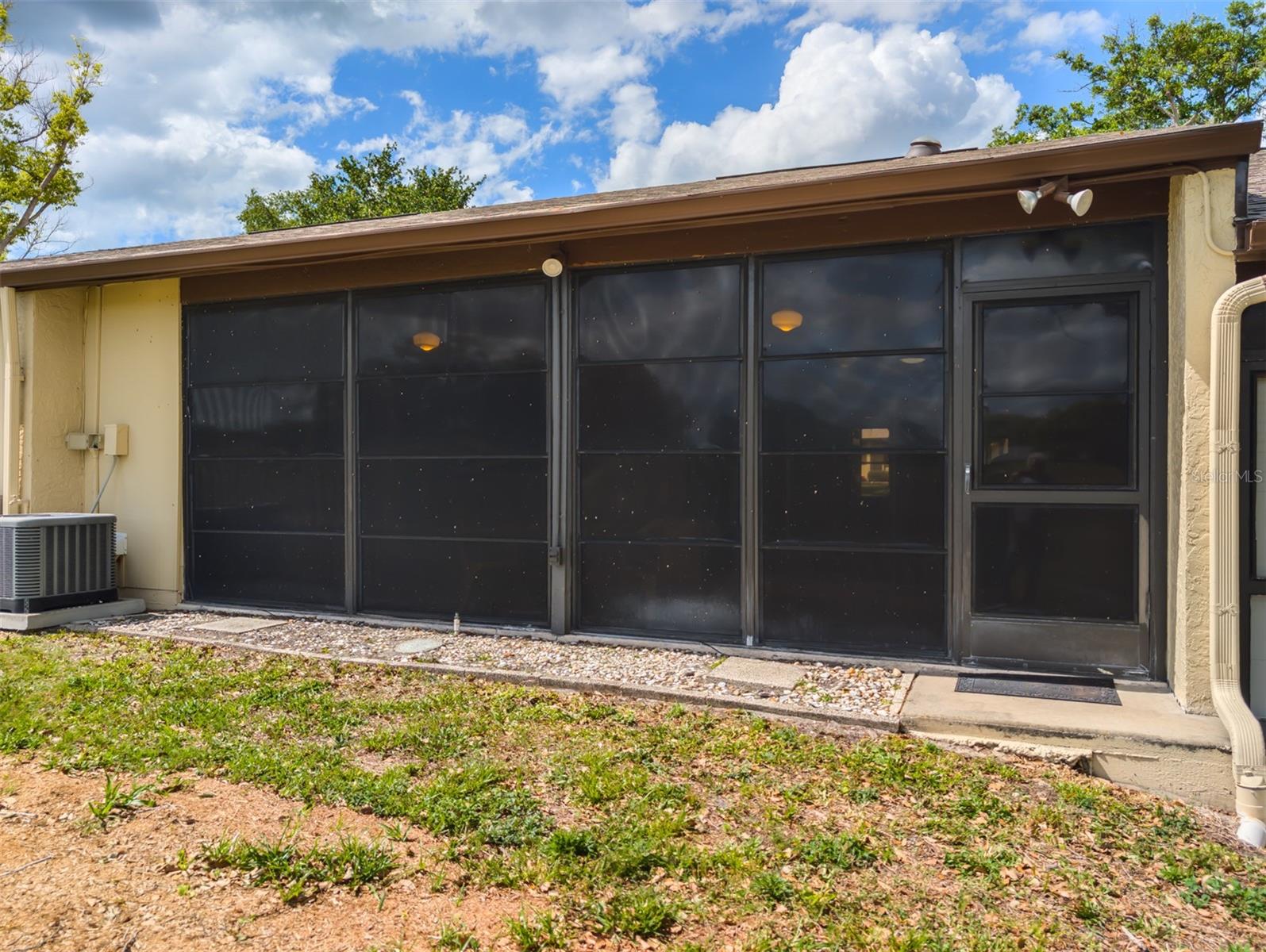 Image 20 of 58 For 11231 Dollar Lake Drive 5