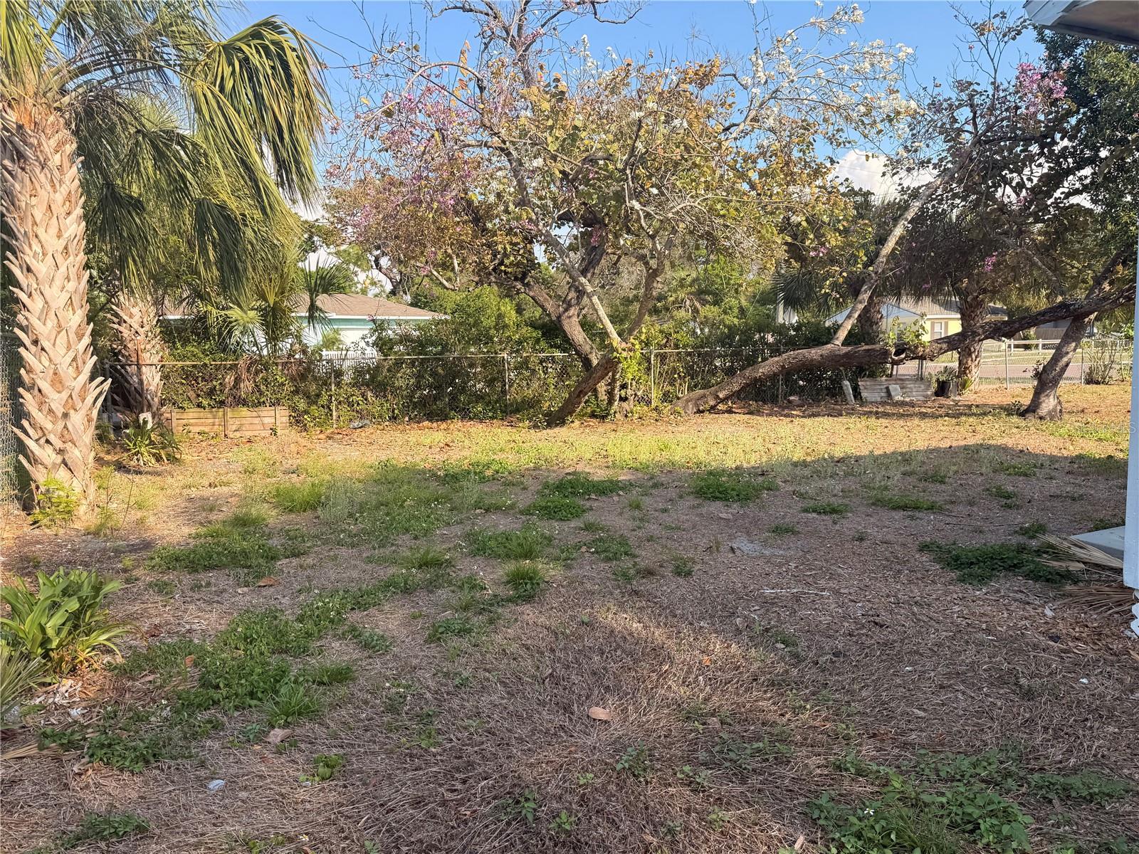 Image 6 of 10 For 1327 43rd Street S