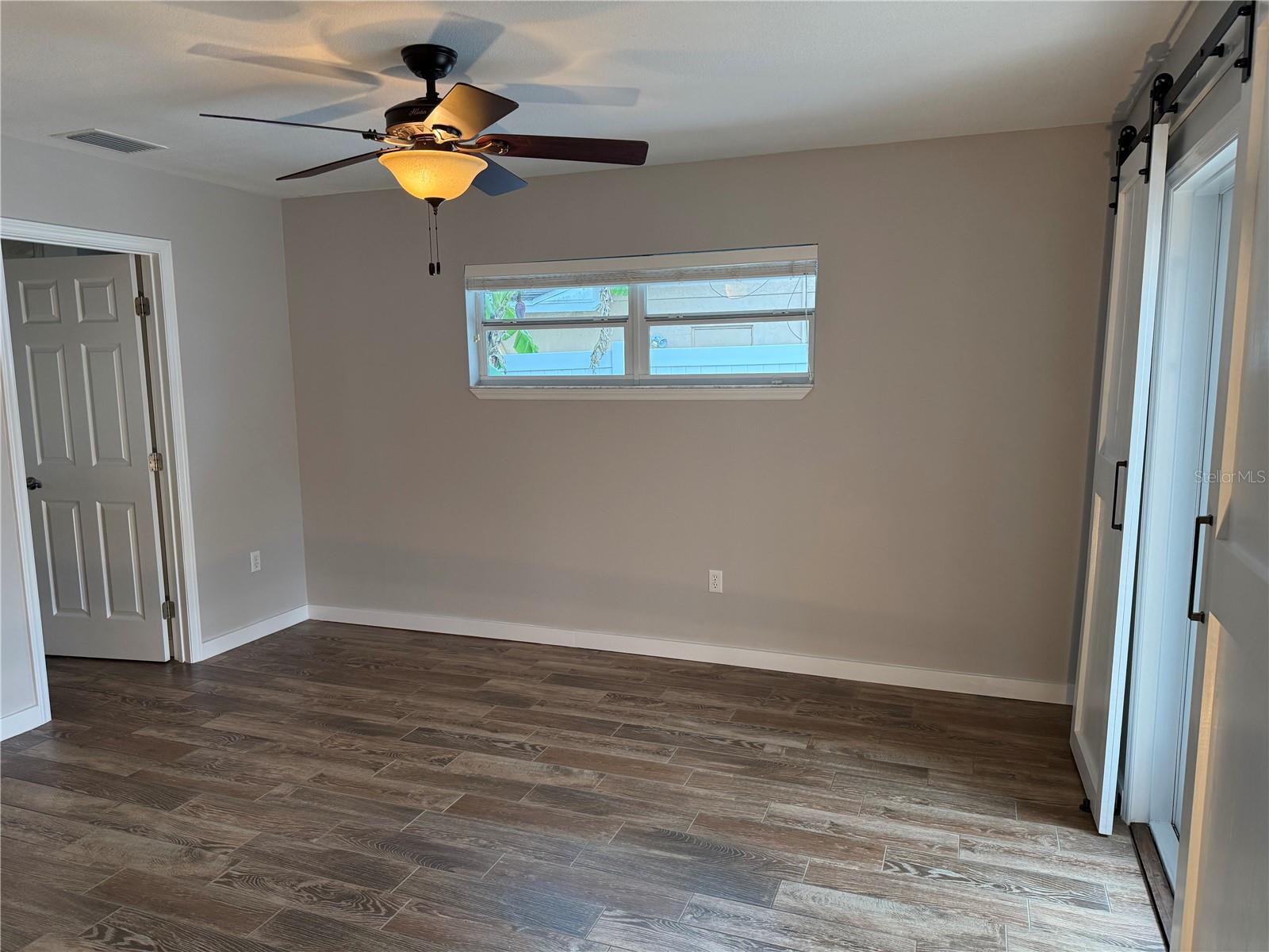 Image 11 of 22 For 98 Dade Avenue