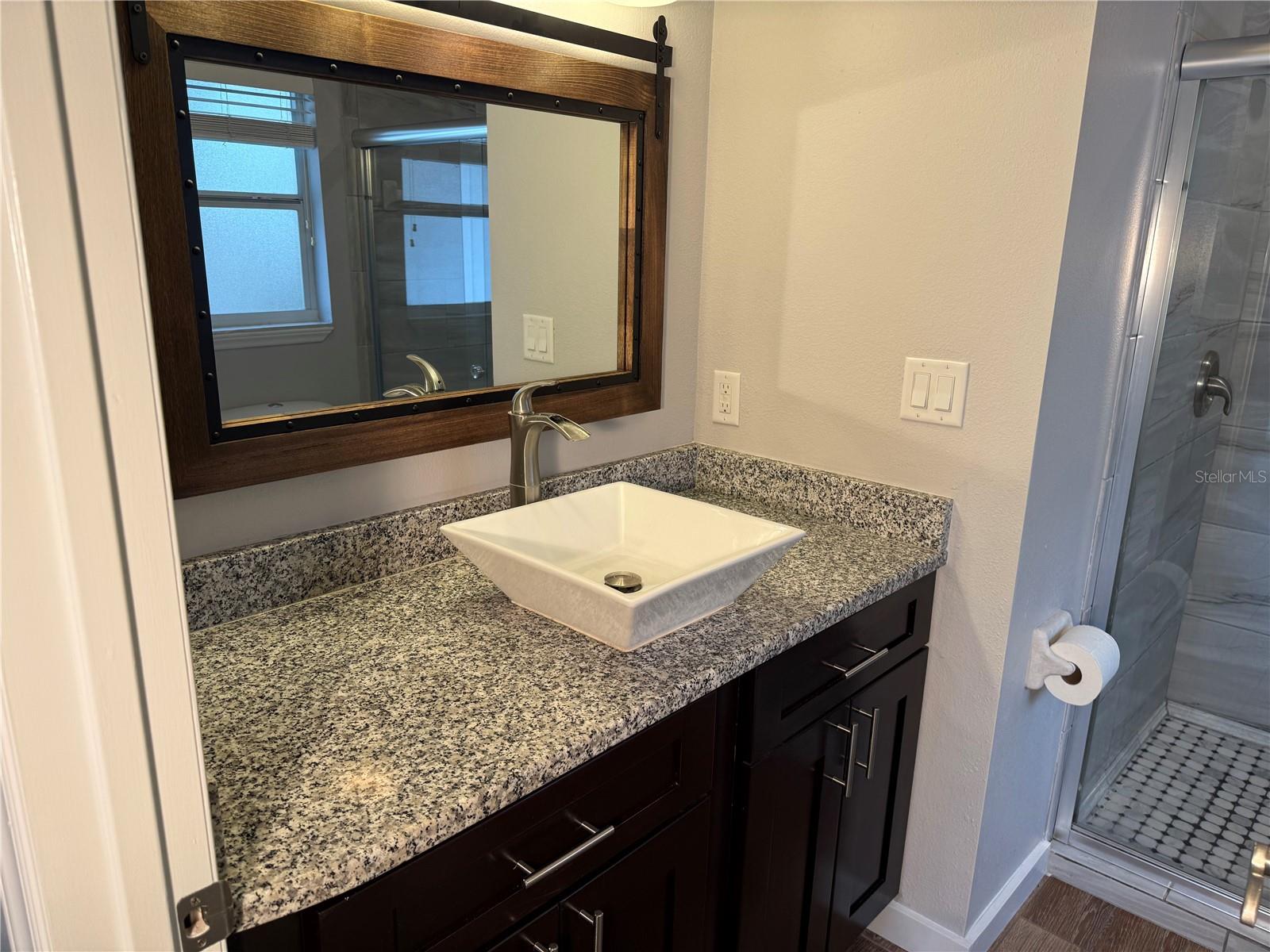 Image 13 of 22 For 98 Dade Avenue