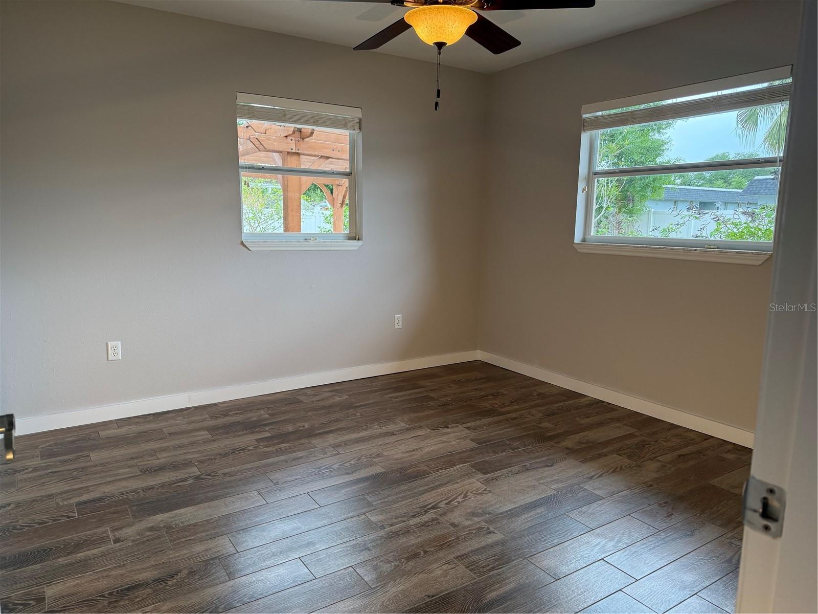 Image 17 of 22 For 98 Dade Avenue