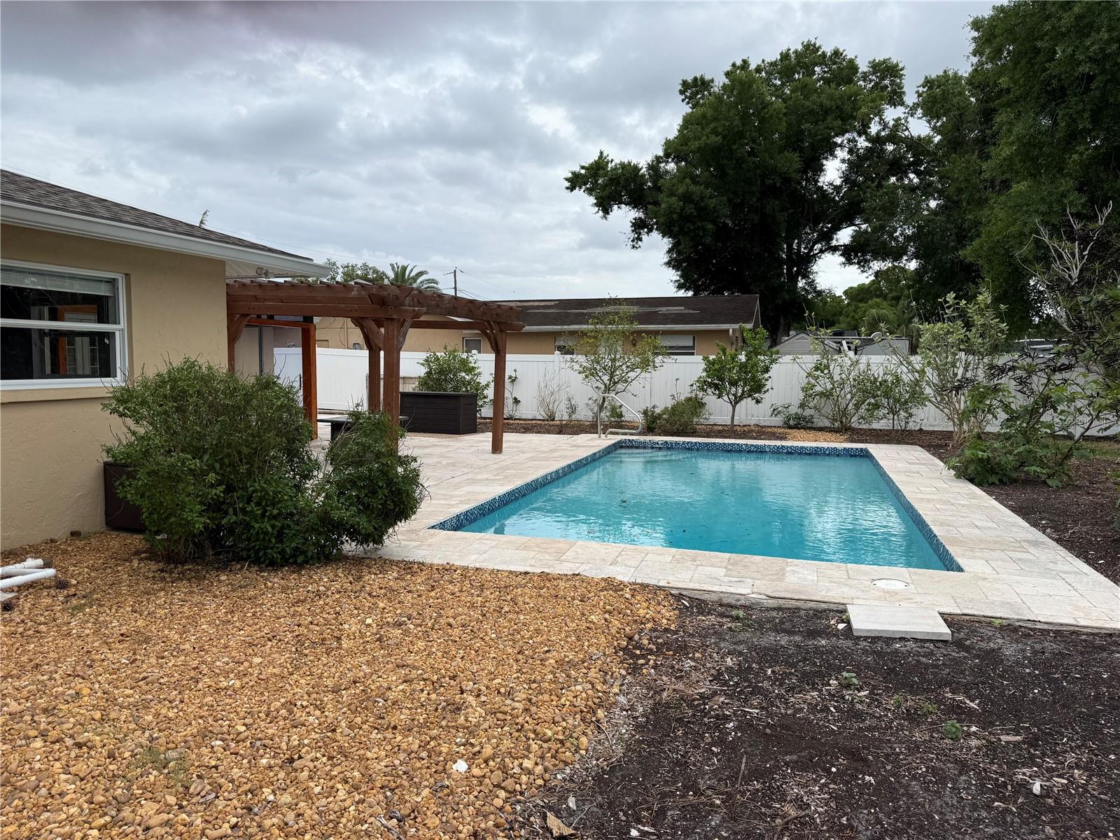 Image 2 of 22 For 98 Dade Avenue