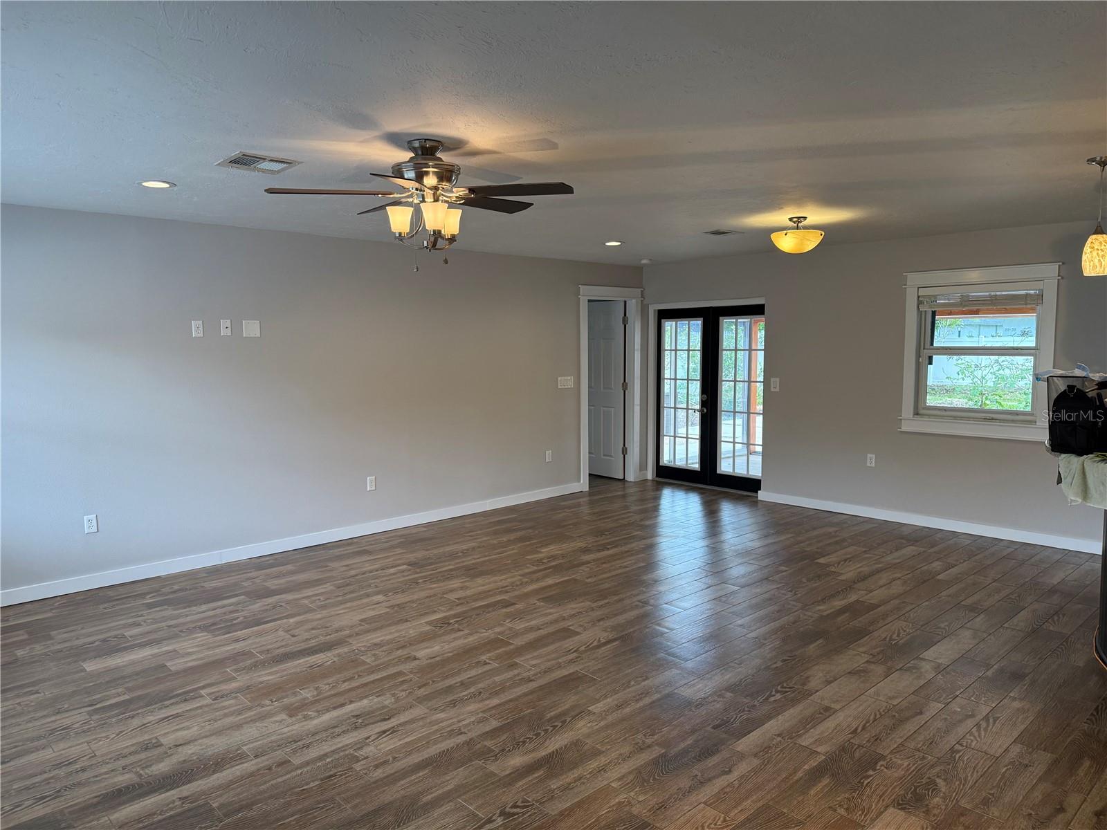 Image 6 of 22 For 98 Dade Avenue