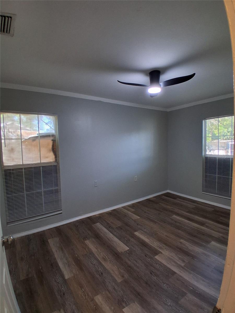 Image 8 of 11 For 506 Macdill Avenue