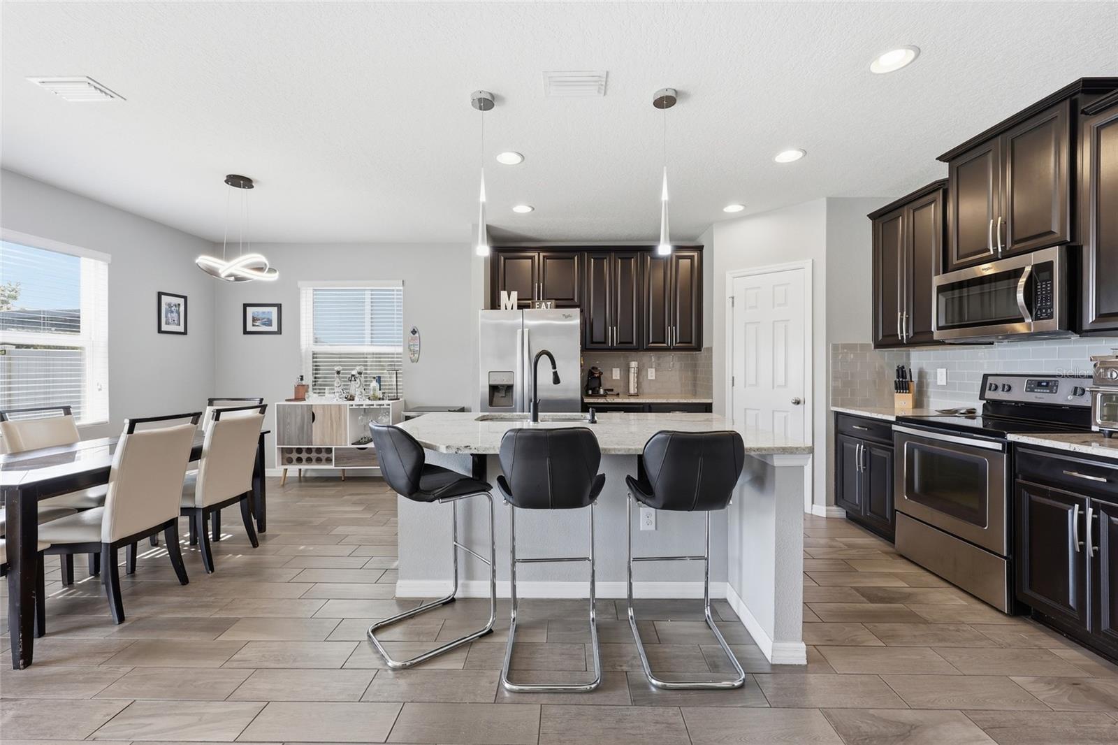 Image 13 of 33 For 19416 Roseate Drive