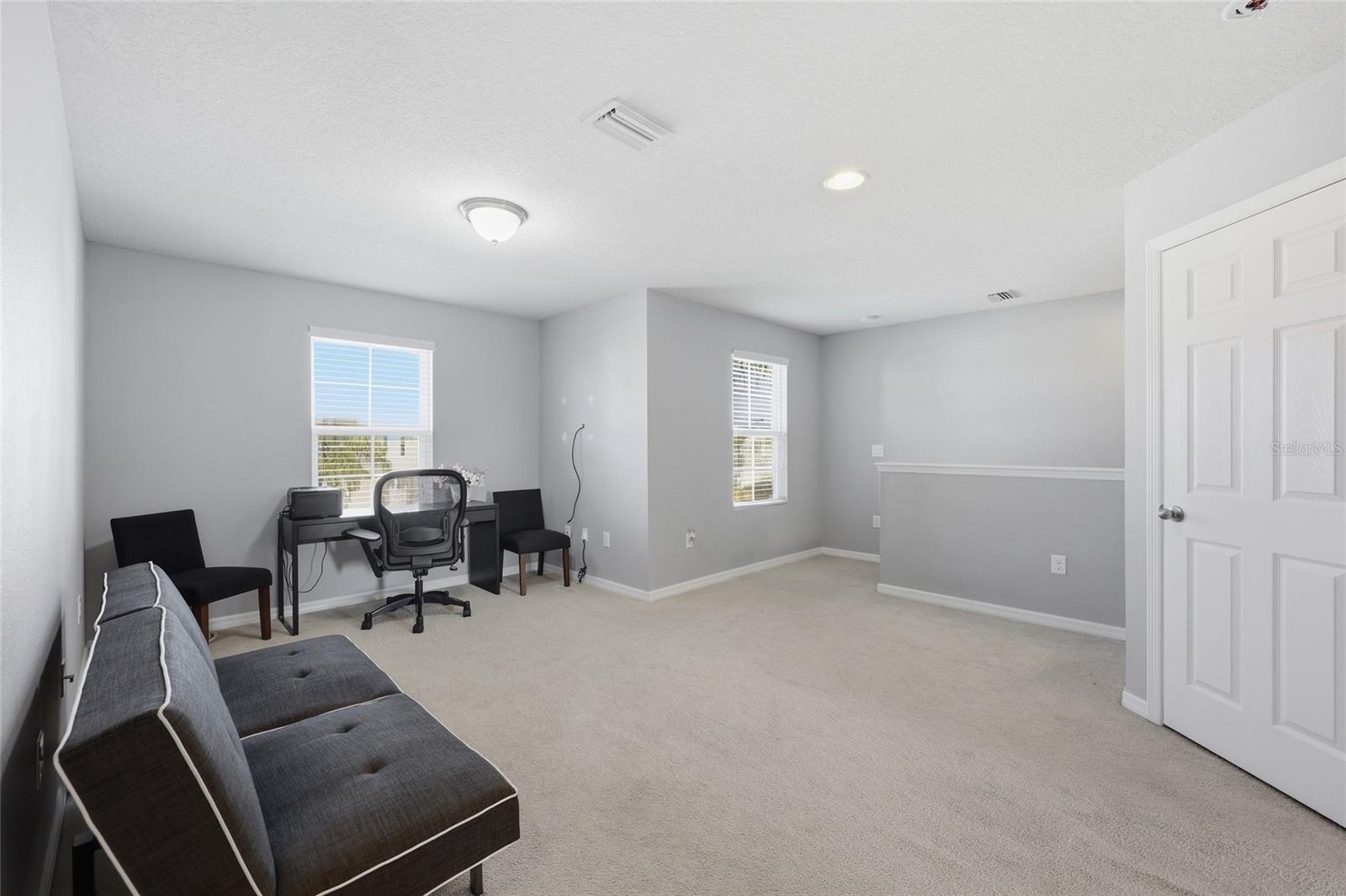 Image 19 of 33 For 19416 Roseate Drive