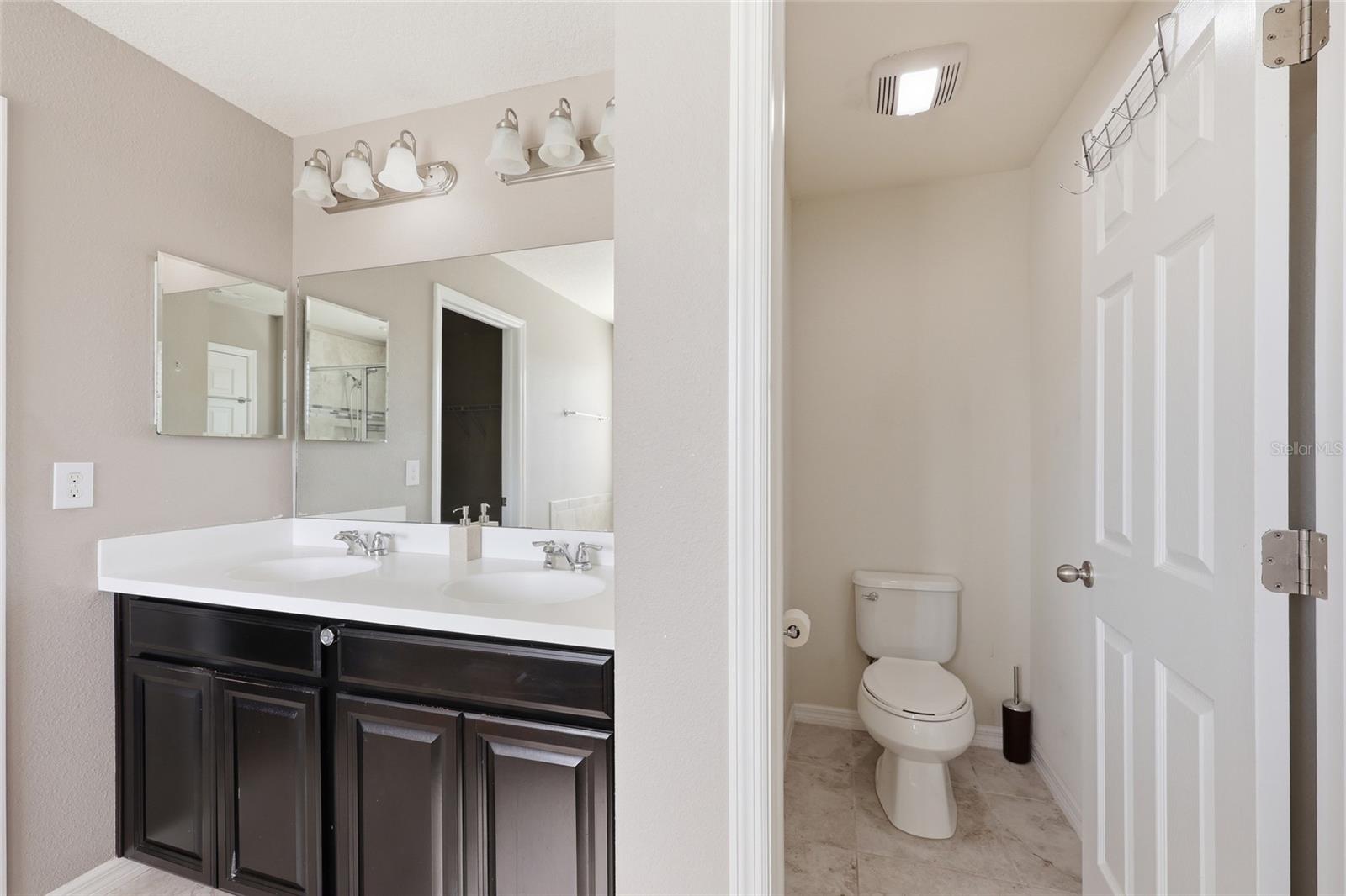 Image 23 of 33 For 19416 Roseate Drive