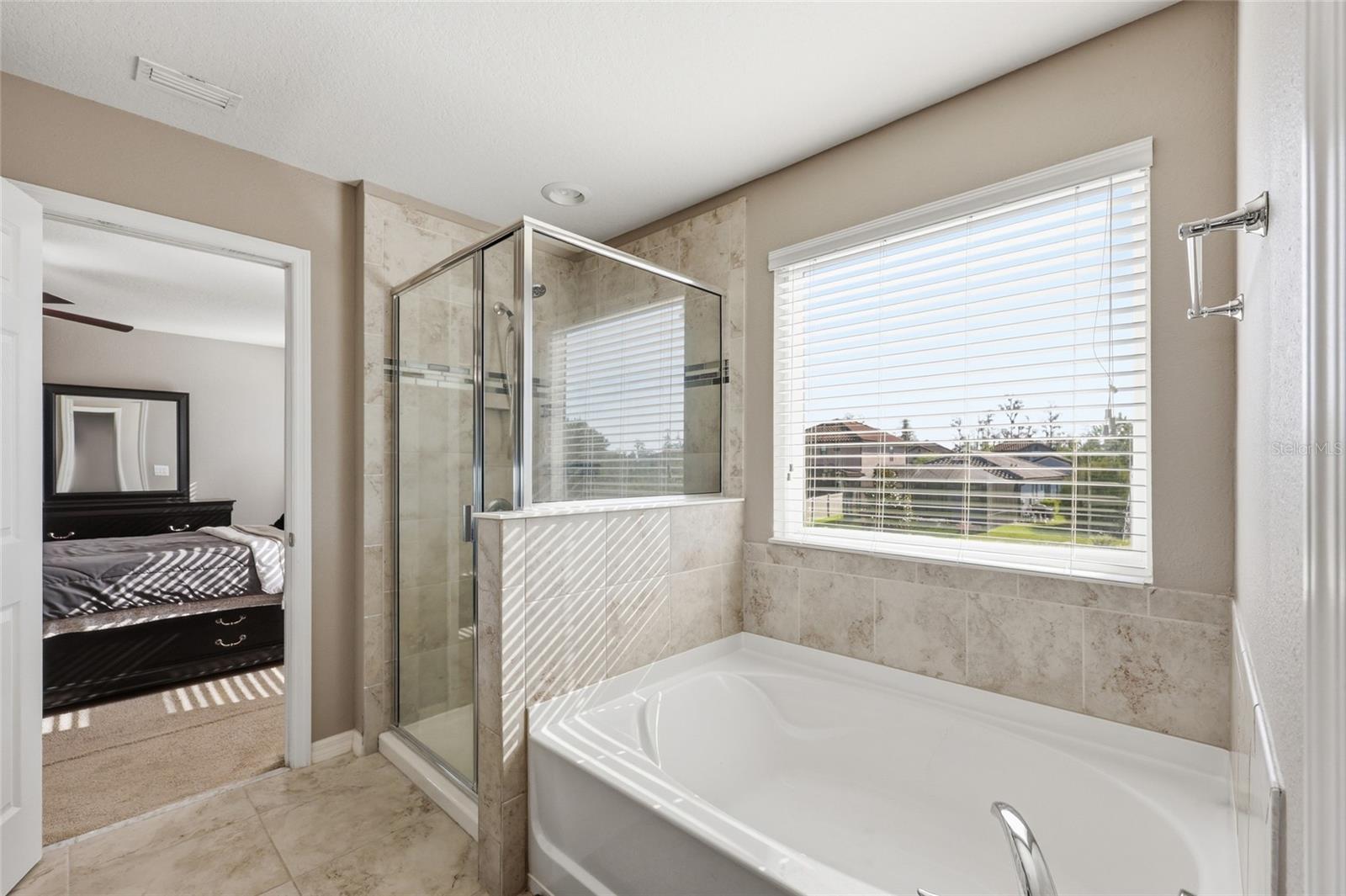 Image 24 of 33 For 19416 Roseate Drive