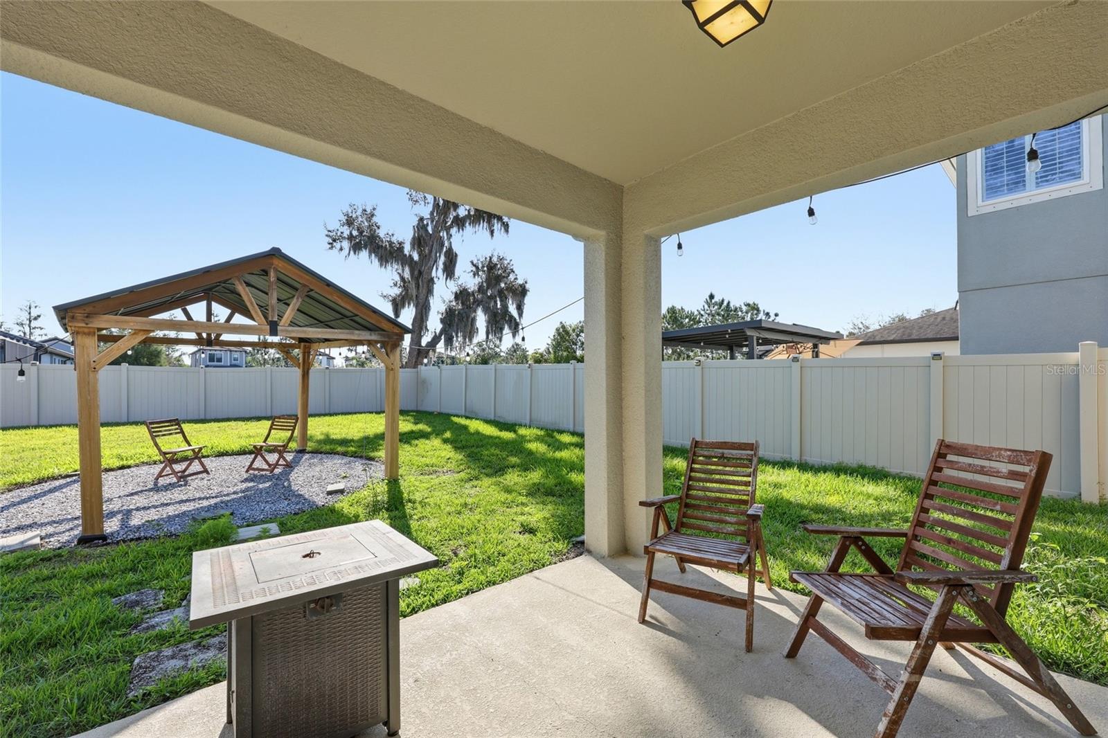 Image 31 of 33 For 19416 Roseate Drive